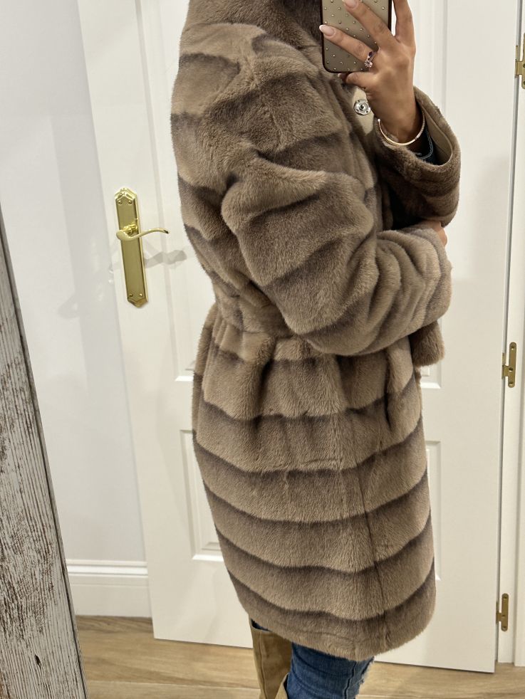 Abrigo Londres color taupe