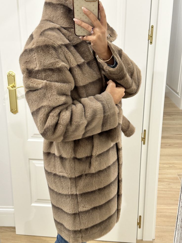 Abrigo Londres color taupe