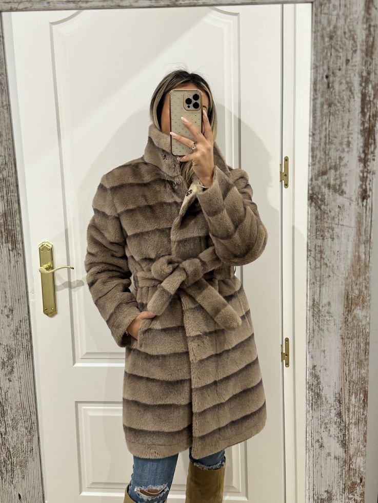 Abrigo Londres color taupe