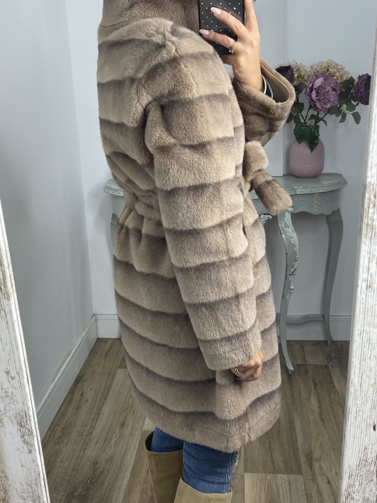 Abrigo Londres color taupe