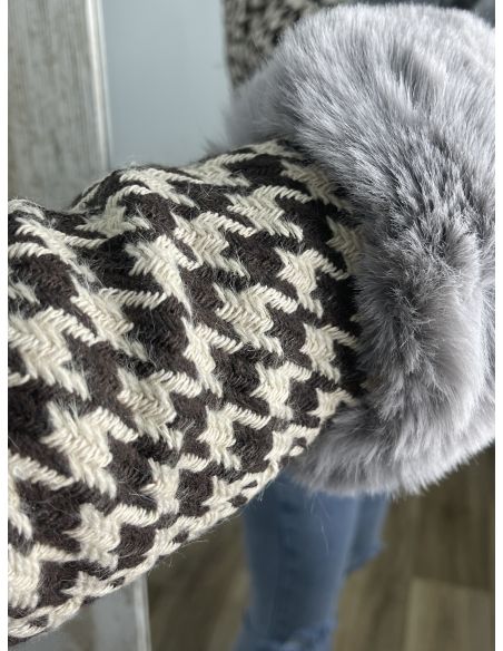 Abrigo pata de gallo marrón con pelo gris