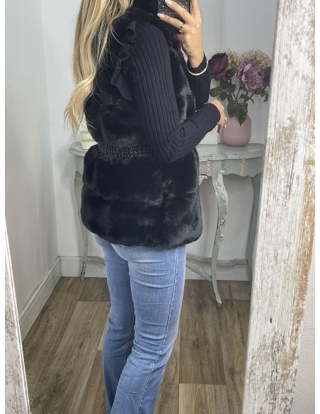 Chaleco negro con frunce en la cintura