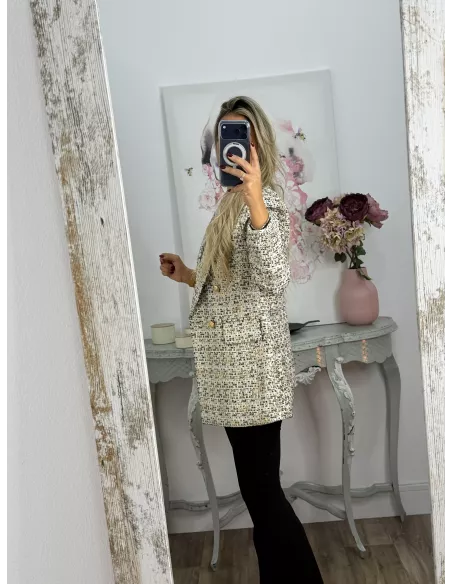 Chaqueta con lentejuelas doradas y negra