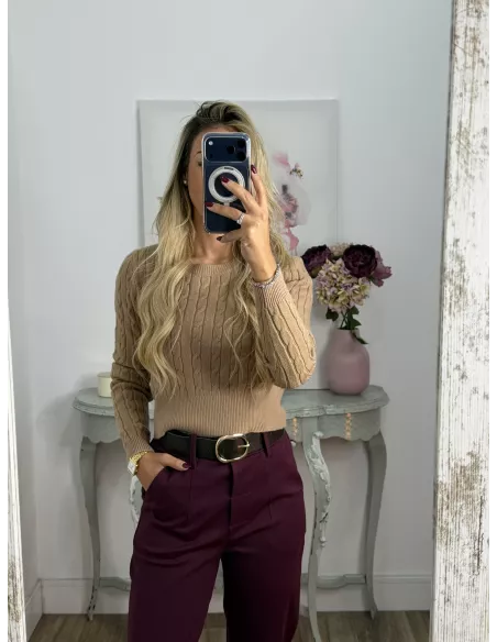 Jersey trenzado cuello a la caja camel