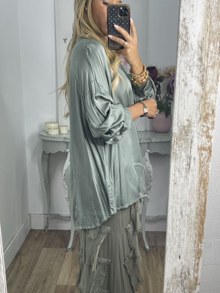 Camisa satinada cuello mao verde