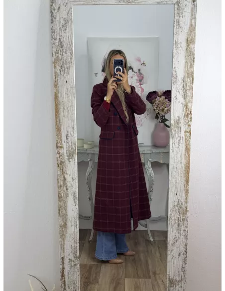Abrigo Raisa cuadros burdeos