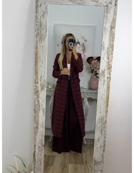 Abrigo Raisa cuadros burdeos