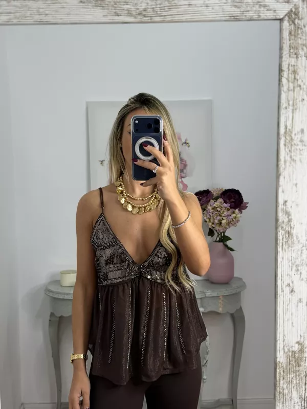 Top lentejuelas y brillos marrón