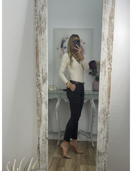 Jersey básico cuello de pico beige