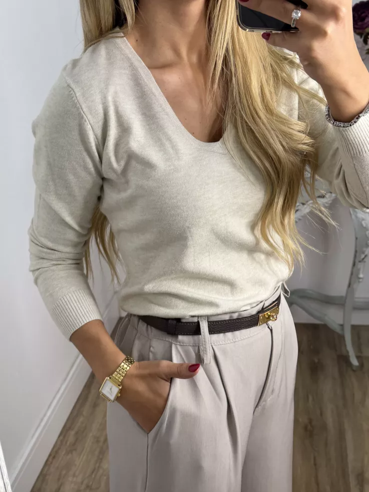 Jersey básico cuello de pico beige