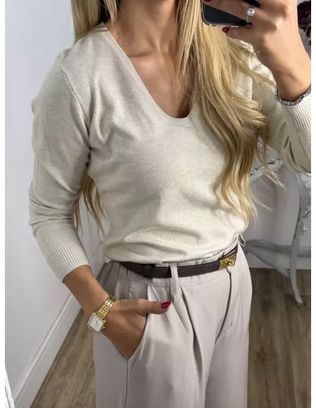 Jersey básico cuello de pico beige