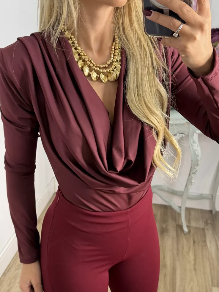 Body escote cascada burdeos