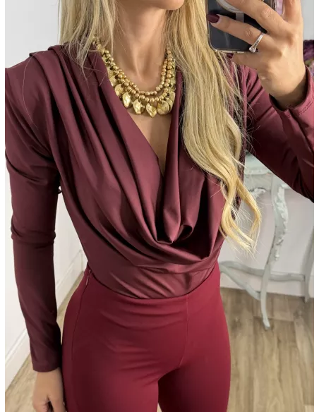 Body escote cascada burdeos