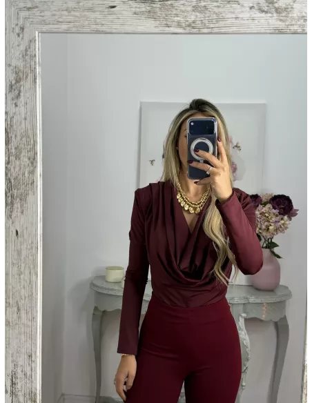 Body escote cascada burdeos