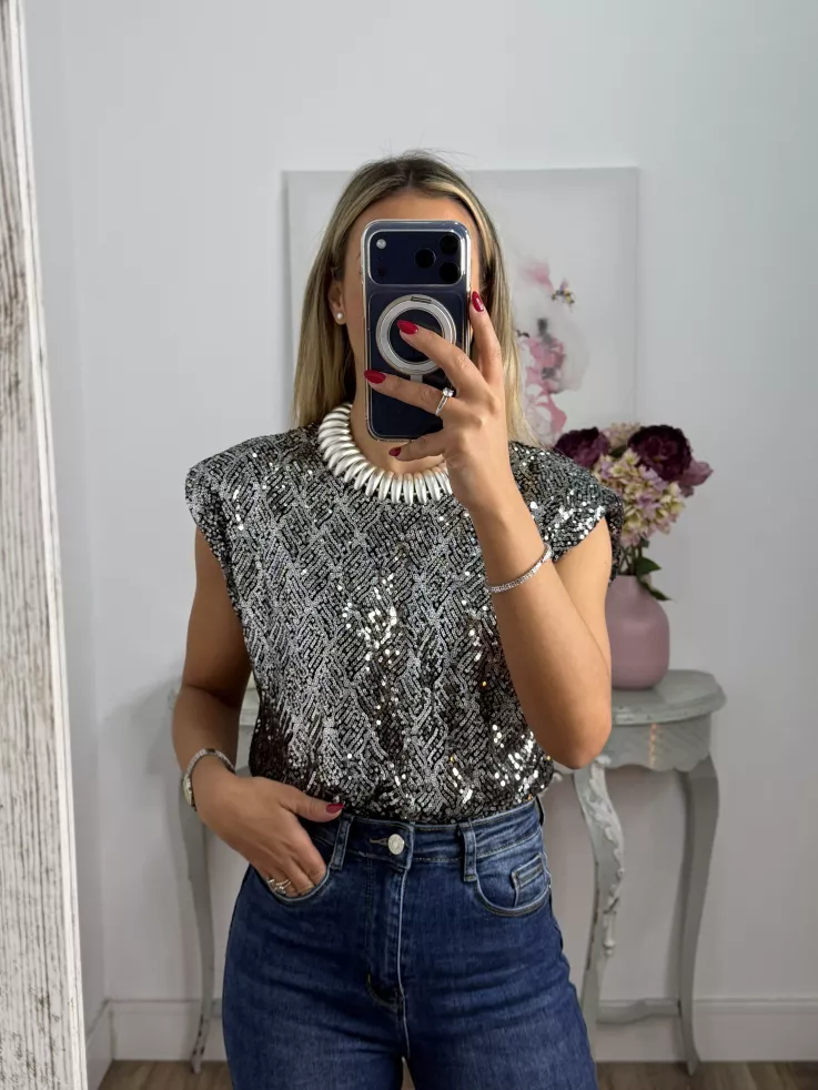 Camiseta Hombreras trendy lentejuelas plateada