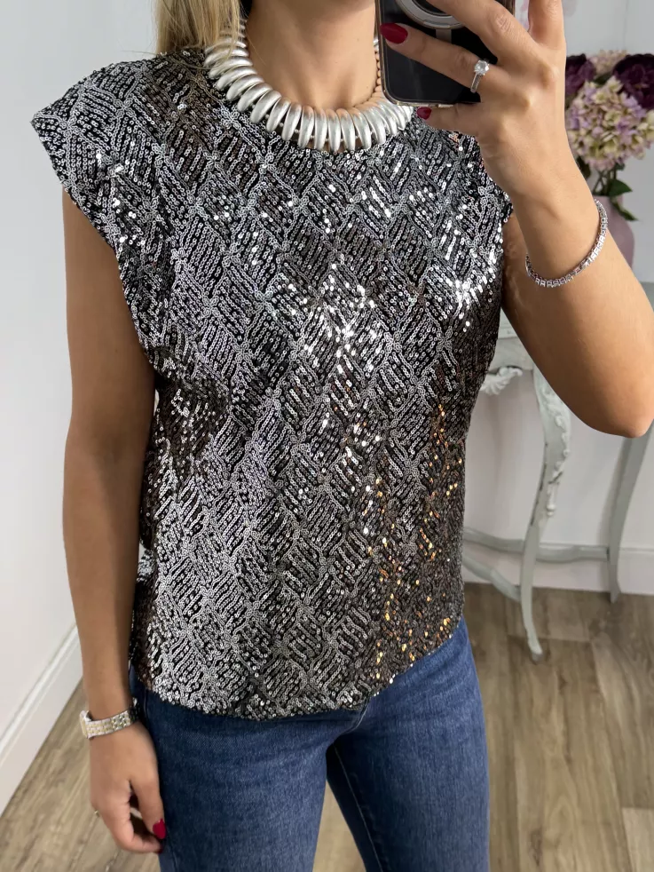 Camiseta Hombreras trendy lentejuelas plateada