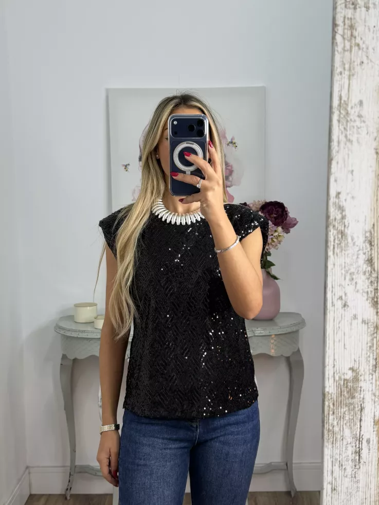 Camiseta Hombreras trendy lentejuelas negra