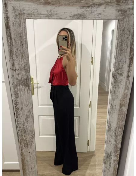 Body rojo escote dorado