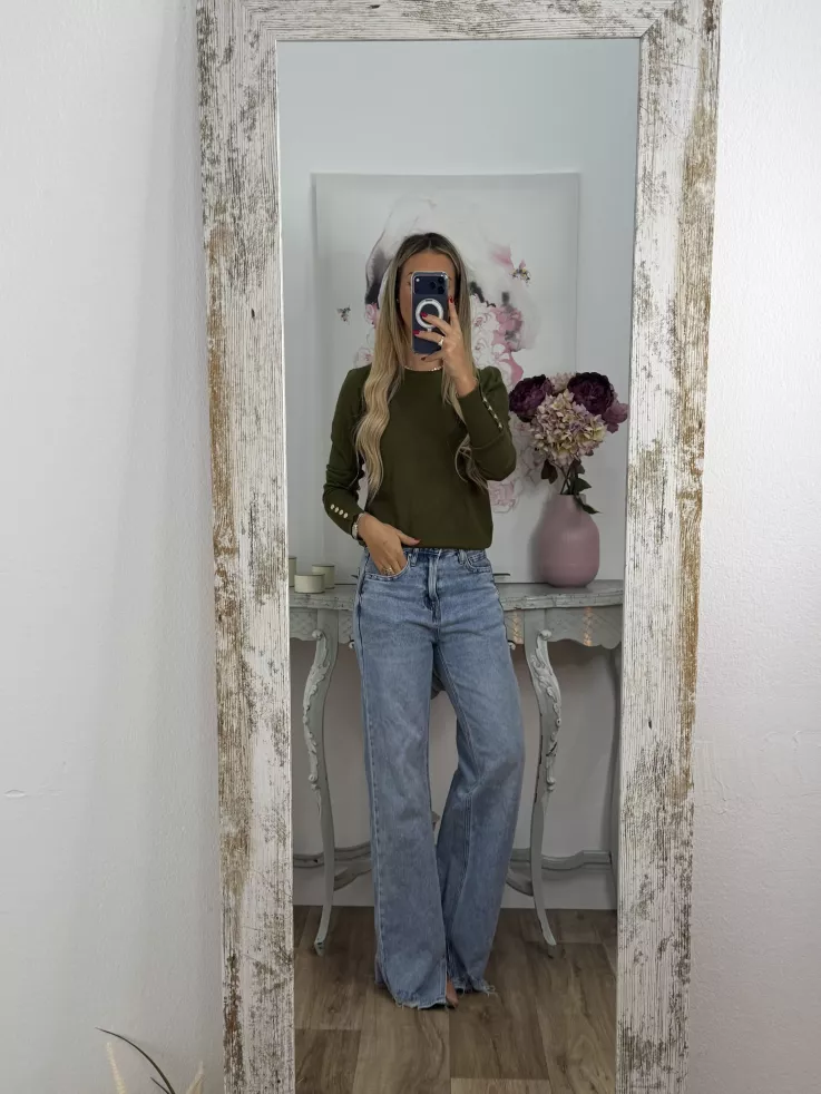 Jersey verde kaki basic con botones en el puño