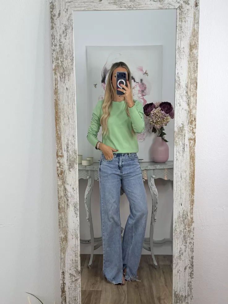 Jersey verde claro basic con botones en el puño