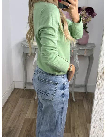 Jersey verde claro basic con botones en el puño