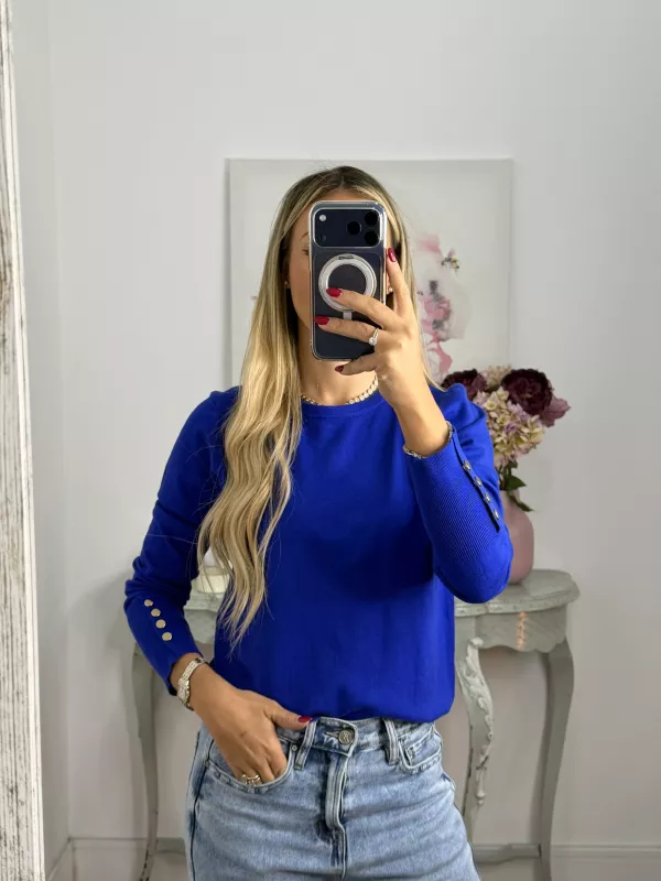 Jersey azul klein basic con botones en el puño