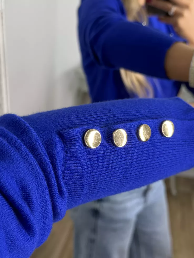 Jersey azul klein basic con botones en el puño