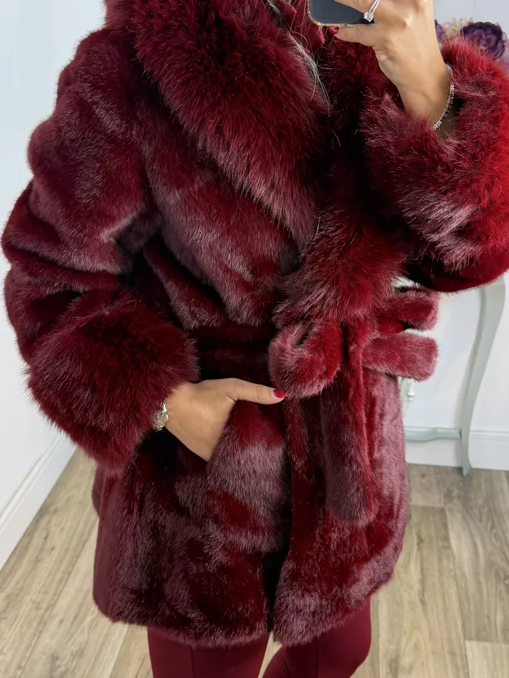 Abrigo Tower burdeos