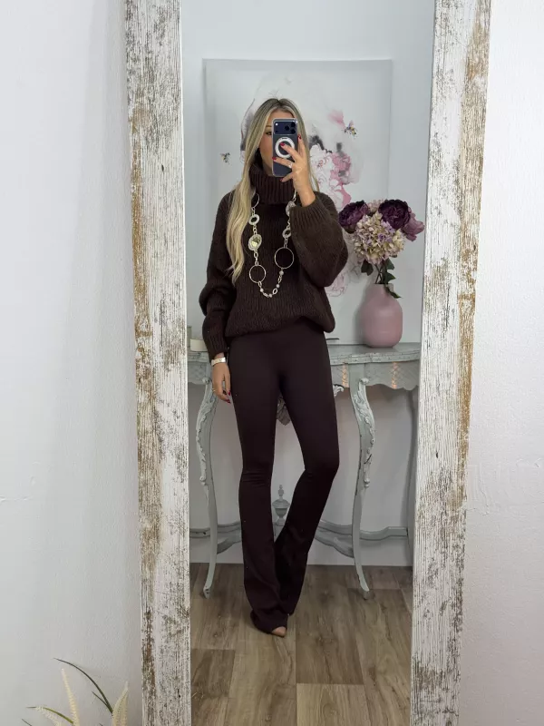 Pantalón punto Roma chocolate