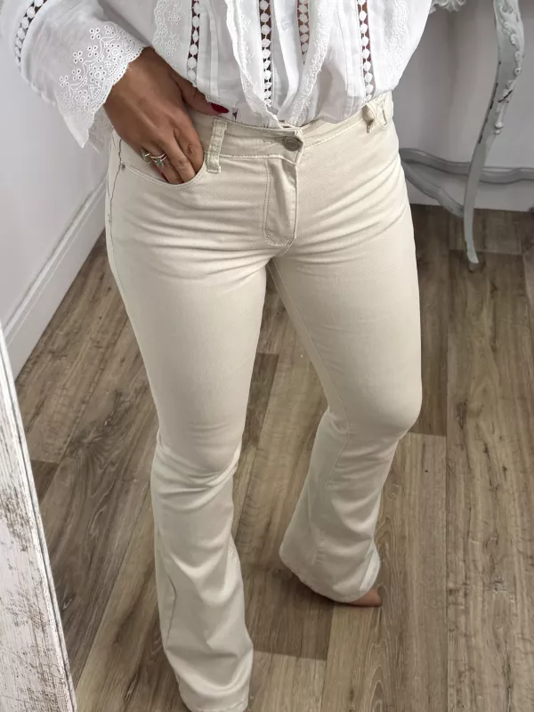 Jeans Iria beige de campana