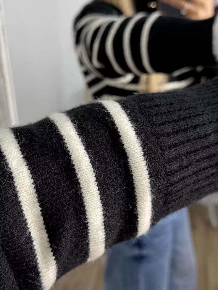 Jersey Gamma negro raya blanca