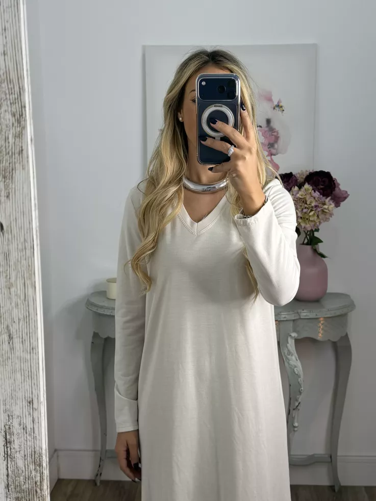 Vestido Adelaida cuello pico beige