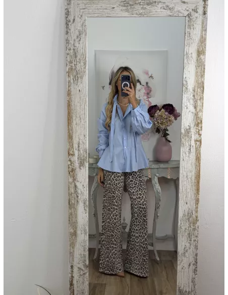 Camisa Amber peplum celeste