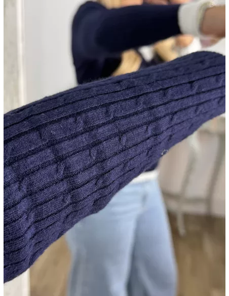 Jersey azul marino con camiseta