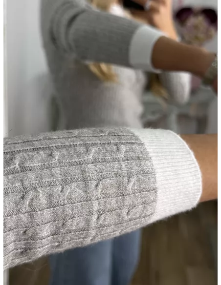 Jersey gris con camiseta