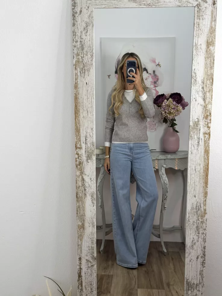 Jersey gris con camiseta