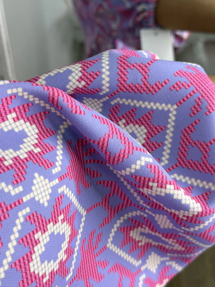 Vestido Victoria morado con rosa