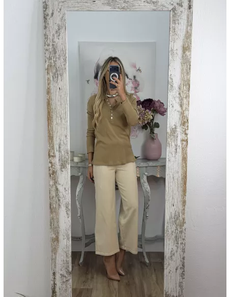 Camiseta algodón botones camel