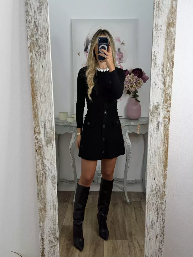 Falda de punto con botones negra