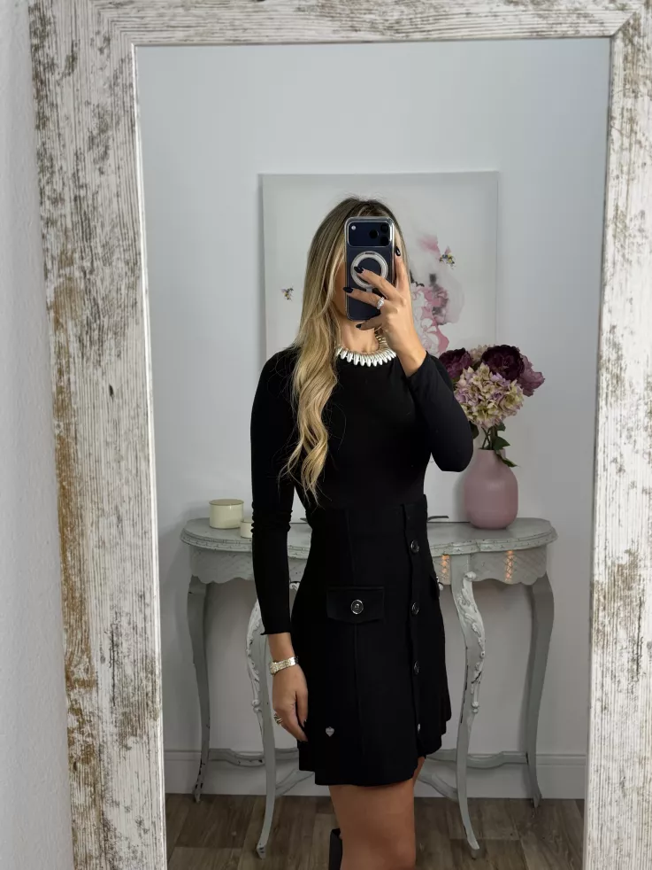 Falda de punto con botones negra