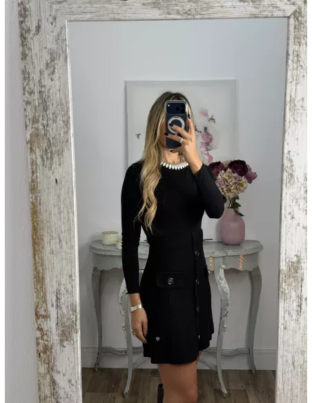 Falda de punto con botones negra