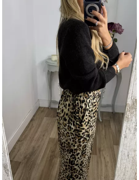 Rebeca de punto negro