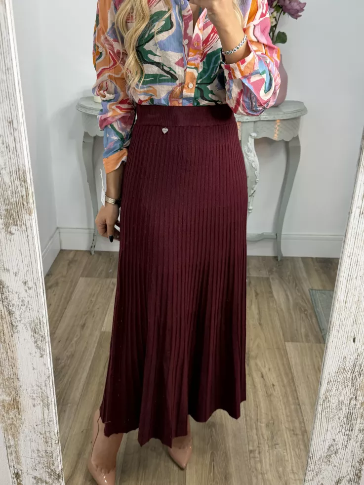 Falda de punto plisada burdeos