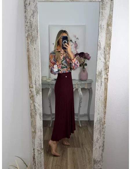 Falda de punto plisada burdeos