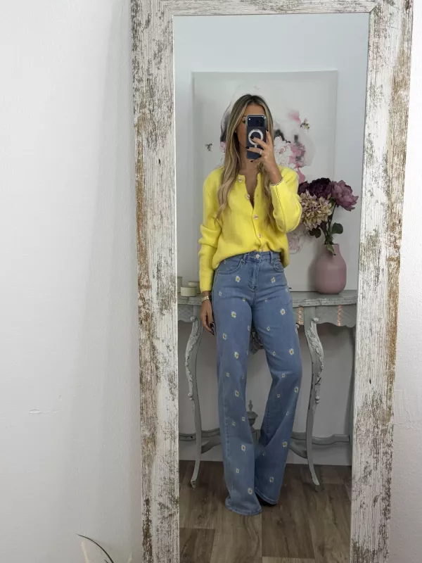 Jeans Margaritas bordadas