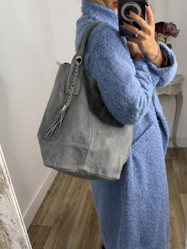 Bolso tipo serraje gris