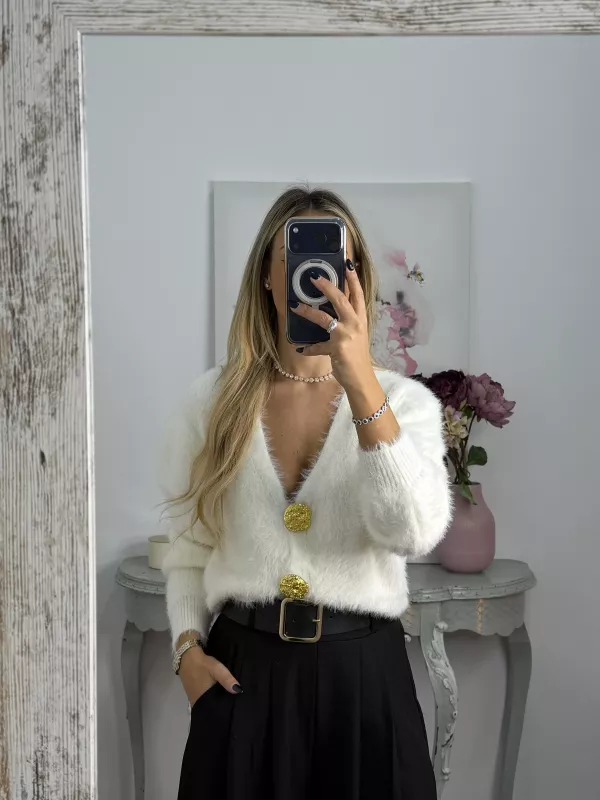 Rebeca blanca botones grandes dorados