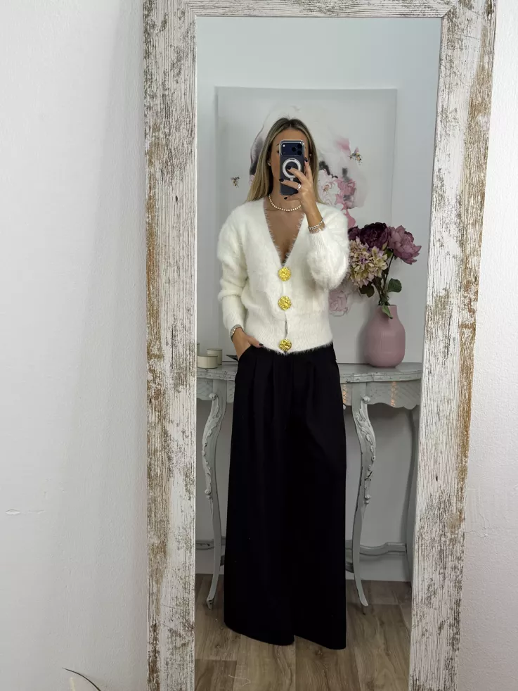 Rebeca blanca botones grandes dorados