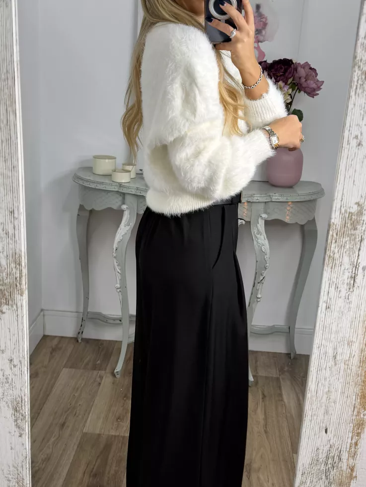 Rebeca blanca botones grandes dorados