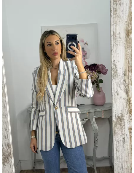 Chaqueta de rayas azul y camel